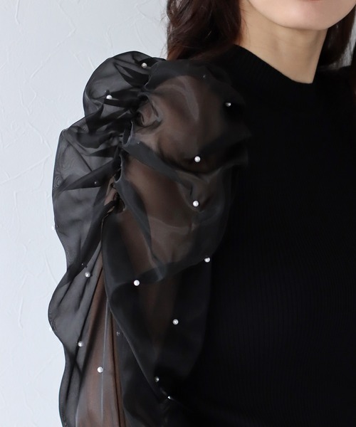 BLUEEAST(ブルーイースト)の「パールシアースリーブニット(ニット/セーター・レディース・ブラック/ホワイト/ピンク・MEDIUM)」の20枚目の写真