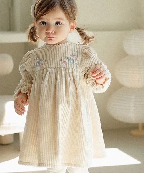 Bambin(ボンバン)の「【 Bambin / ボンバン 】 フラワー 刺繍 切替 ワンピース(ワンピース・キッズ・アイボリー・90/100/110)」の6枚目の写真