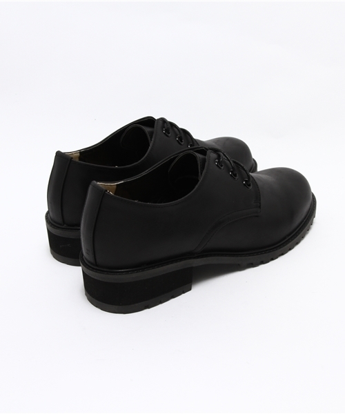 ikka（イッカ）の「レースアップタンクソールシューズ（ブーツ・レディース・オフホワイト/ブラック・LARGE/MEDIUM）」の3枚目の写真