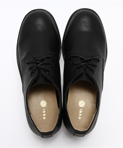 ikka（イッカ）の「レースアップタンクソールシューズ（ブーツ・レディース・オフホワイト/ブラック・LARGE/MEDIUM）」の8枚目の写真