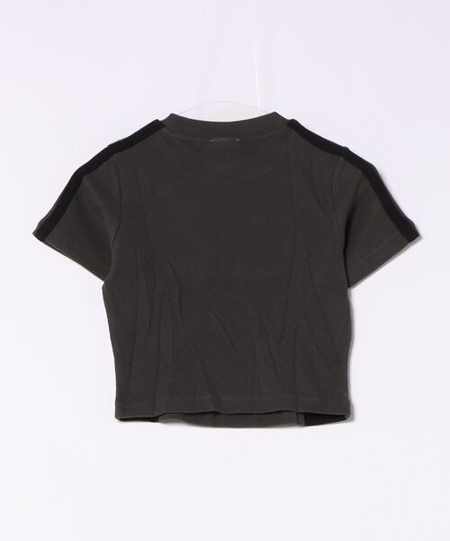 DEFLEXTION(ディフレクション)の「【DEFLEXTION / ディフレクション】Side line Tee / サイドラインTシャツ(Tシャツ/カットソー・レディース・チャコールグレー/ベージュ/ネイビー・SMALL/MEDIUM)」の17枚目の写真