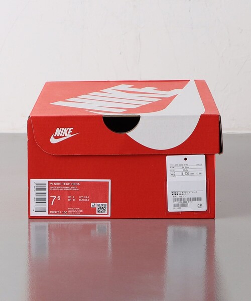 NIKE(ナイキ)の「<NIKE>テックヘラ スニーカー(スニーカー・レディース・ホワイト・25cm/23cm/23.5cm/25.5cm/22.5cm/24cm/24.5cm)」の11枚目の写真