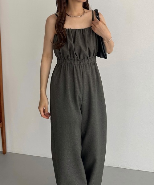 callautia（カラウティア）の「リネンライクギャザーキャミサロペットパンツ（サロペット/オーバーオール・レディース・ブラック/グレイッシュベージュ/チャコール/ダークベージュ/グレー・SMALL/MEDIUM/LARGE/X-LARGE）」の14枚目の写真
