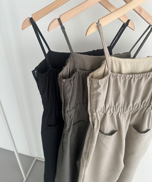 callautia（カラウティア）の「リネンライクギャザーキャミサロペットパンツ（サロペット/オーバーオール・レディース・ブラック/グレイッシュベージュ/チャコール/ダークベージュ/グレー・SMALL/MEDIUM/LARGE/X-LARGE）」の19枚目の写真