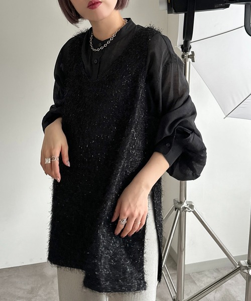 apres jour mignon(アプレジュールミニョン)の「シャギーノースリーブチュニック【ZOZOTOWN限定アイテム】(ベスト・レディース・アイボリー/ブラック/オフホワイト・X-LARGE/フリー)」の3枚目の写真