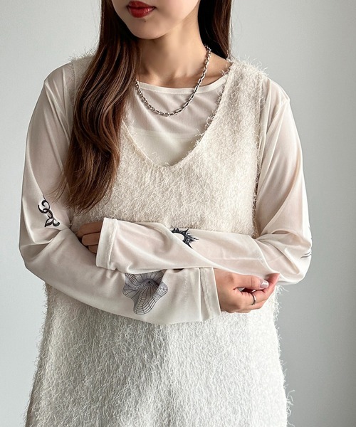 apres jour mignon(アプレジュールミニョン)の「シャギーノースリーブチュニック【ZOZOTOWN限定アイテム】(ベスト・レディース・アイボリー/ブラック/オフホワイト・X-LARGE/フリー)」の9枚目の写真