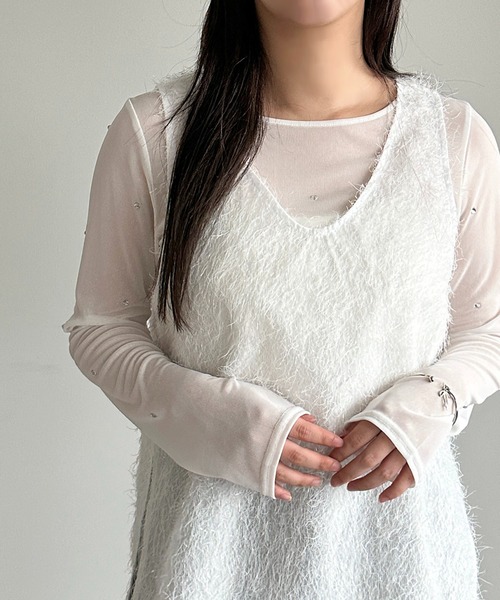 apres jour mignon(アプレジュールミニョン)の「シャギーノースリーブチュニック【ZOZOTOWN限定アイテム】(ベスト・レディース・アイボリー/ブラック/オフホワイト・X-LARGE/フリー)」の19枚目の写真