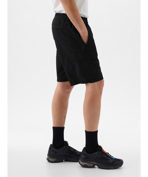 GAP（ギャップ）の「8インチ ポプリン カーゴショートパンツ（カーゴパンツ・メンズ・グレー/ブラック・XS/S/M/L/XL）」の6枚目の写真