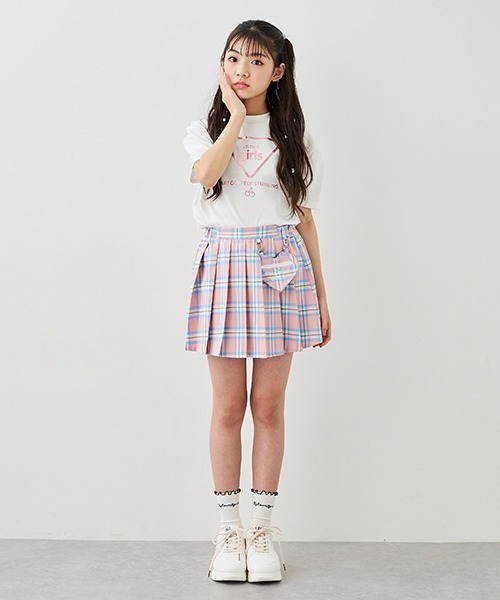 by LOVEiT(バイラビット)の「girlsマークバックフリルTシャツ(Tシャツ/カットソー・キッズ・オフホワイト/ピンク/ブラック/ベージュ・120cm/130cm/140cm/150cm/160cm)」の15枚目の写真