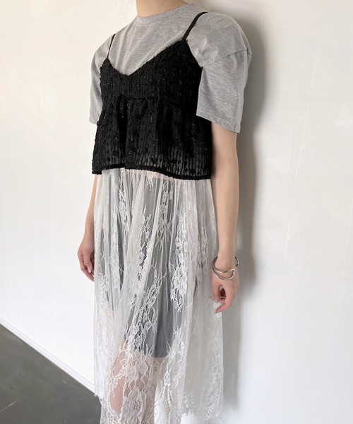 Jewelobe(ジュエローブ)の「シアーエンブロイダリーペプラムビスチェ(キャミソール・レディース・ブラック/アイボリー・FREE)」の1枚目の写真