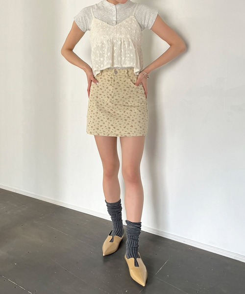 Jewelobe(ジュエローブ)の「シアーエンブロイダリーペプラムビスチェ(キャミソール・レディース・ブラック/アイボリー・FREE)」の7枚目の写真