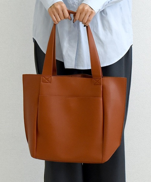 セール】【A4収納可能】マルチに使えるきれいめ合皮トートバッグ