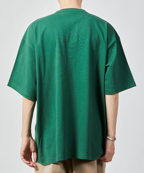 FREAK'S STORE(フリークスストア)の「ヘビーウェイト NO-SIDE SEAM ヘンリーネック Tシャツ/丸胴/10.5オンス/USA COTTON(Tシャツ/カットソー・メンズ・マスタード/グレイッシュベージュ/グリーン/ブラック/ホワイト/アッシュグレー・SMALL/MEDIUM/LARGE)」の17枚目の写真