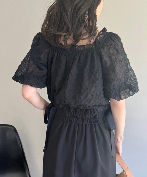 one after another NICE CLAUP(ワンアフターアナザーナイスクラップ)の「サイドリボンオフショルブラウス【WEB限定商品】(シャツ/ブラウス・レディース・ブラック/ブラック系その他/ホワイト系その他・FREE)」の17枚目の写真