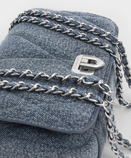 CHARLES & KEITH（チャールズ & キース）の「Arwen アルウェン キルト