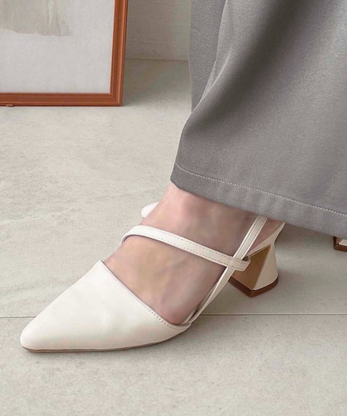 apres jour clair(アプレジュールクレア)の「【apres jour clair】ポインテッドトゥミュール【ZOZOTOWN限定アイテム】(パンプス・レディース・シルバー/ブラック/アイボリー・LARGE/MEDIUM/X-LARGE/SMALL)」の7枚目の写真