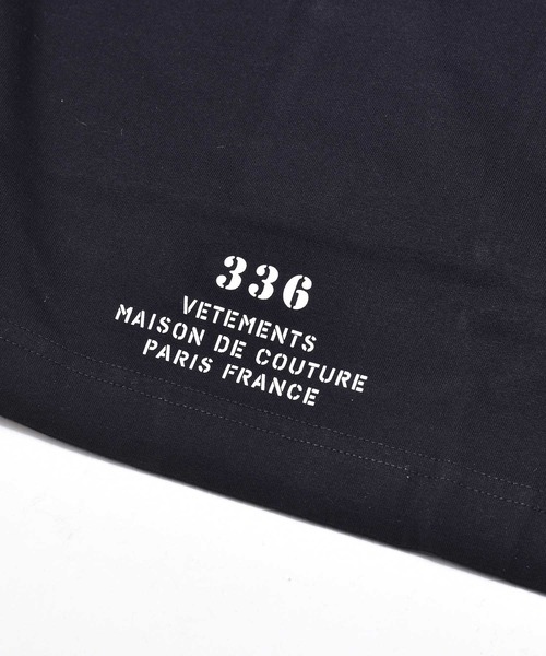 VETEMENTS（ヴェトモン）の「MAISON DE COUTURE LOGO T-SHIRT（Tシャツ/カットソー・メンズ・ブラック・S）」の5枚目の写真