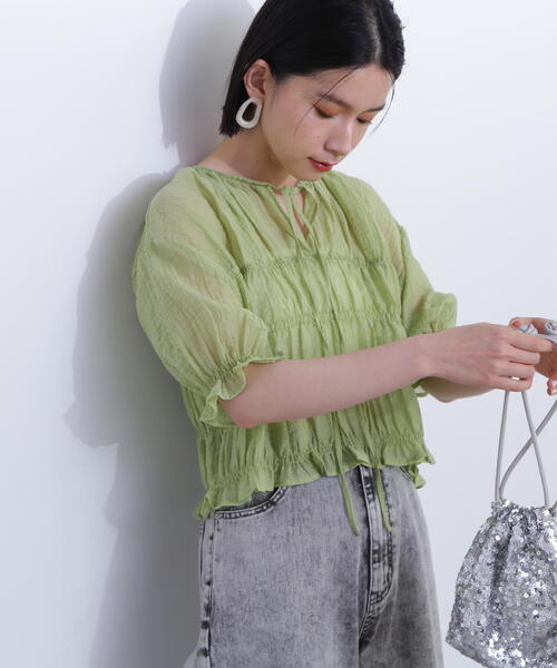 N.(N. Natural Beauty Basic)(エヌエヌナチュラルビューティーベーシック)の「◆フロントリボンシュリンクボイル半袖ブラウス(シャツ/ブラウス・レディース・オフホワイト/ピンク/ライトグリーン・MEDIUM)」の9枚目の写真