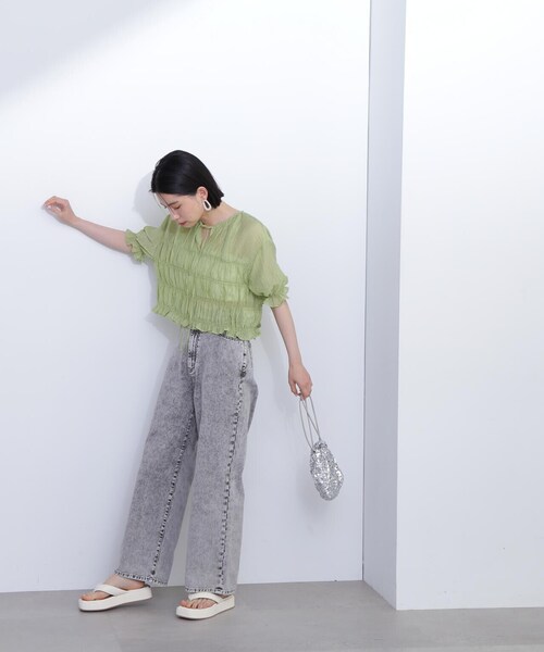 N.(N. Natural Beauty Basic)(エヌエヌナチュラルビューティーベーシック)の「◆フロントリボンシュリンクボイル半袖ブラウス(シャツ/ブラウス・レディース・オフホワイト/ピンク/ライトグリーン・MEDIUM)」の7枚目の写真