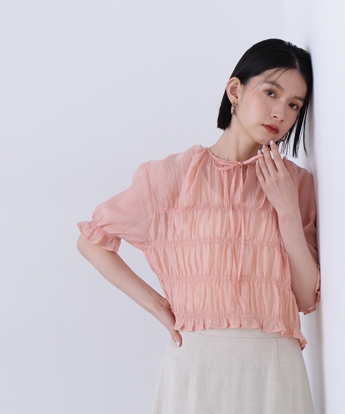 N.(N. Natural Beauty Basic)(エヌエヌナチュラルビューティーベーシック)の「◆フロントリボンシュリンクボイル半袖ブラウス(シャツ/ブラウス・レディース・オフホワイト/ピンク/ライトグリーン・MEDIUM)」の3枚目の写真