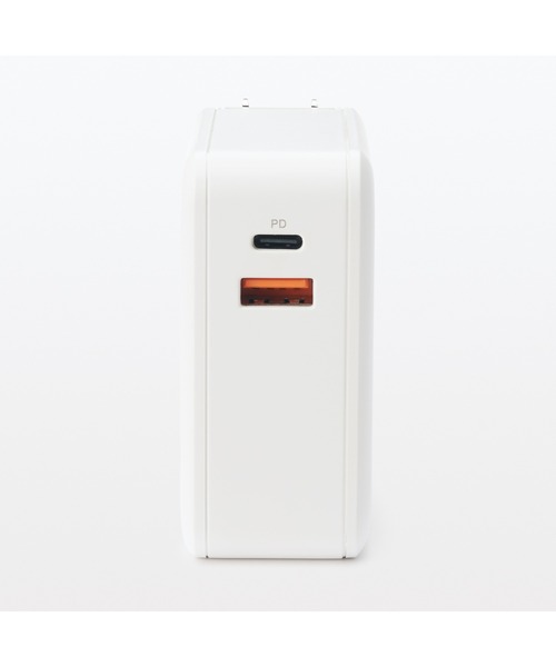 無印良品（ムジルシリョウヒン）の「急速充電ができるモバイルバッテリー付充電器　５０００ｍＡｈ　ＵＳＢ－Ｃ／Ａ　ＭＪ－ＰＳＭＢ５０（生活家電・メンズ・その他・FREE）」の4枚目の写真