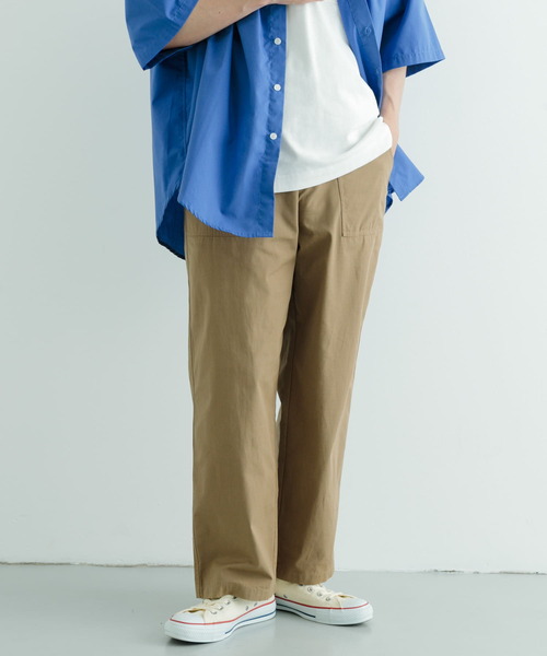 ITEMS URBANRESEARCH(アイテムズ アーバンリサーチ)の「コットンナイロン RIP STOP ベイカーパンツ(チノパンツ・メンズ・ブラック/カーキ・MEDIUM/LARGE)」の1枚目の写真