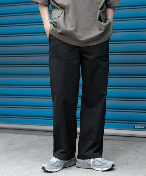 ITEMS URBANRESEARCH(アイテムズ アーバンリサーチ)の「コットンナイロン RIP STOP ベイカーパンツ(チノパンツ・メンズ・ブラック/カーキ・MEDIUM/LARGE)」の4枚目の写真