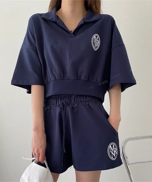 SHEENA(シーナ)の「【セットアップ】ポロ襟トップス×スウェットショートパンツ 2点SET(セットアップ・レディース・ネイビー/ブラック/グレー・M)」の2枚目の写真