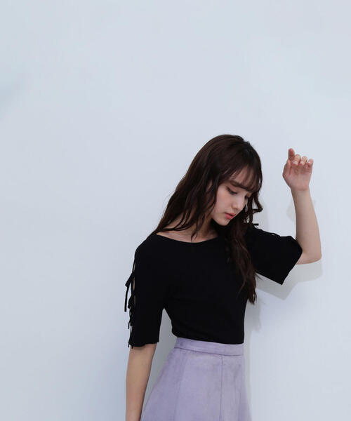 NATURAL BEAUTY BASIC(ナチュラルビューティーベーシック)の「◇スリットリボンスリーブニット(ニット/セーター・レディース・ブラック/ライトグリーン/グレイッシュベージュ・FREE)」の5枚目の写真