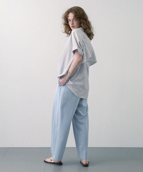 saloon(サルーン)の「SALOON(サルーン)/ノーカラーフリルヨーク5分袖ブラウス【洗濯機洗い可】無地/ストライプ(シャツ/ブラウス・レディース・ブルー系その他/オフホワイト/サックスブルー/グレー系その他・FREE)」の11枚目の写真