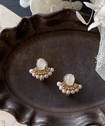 【malle la brocante/マルラブロカント】天然石とヴィンテージパールの痛みにくいチュチュイヤリング