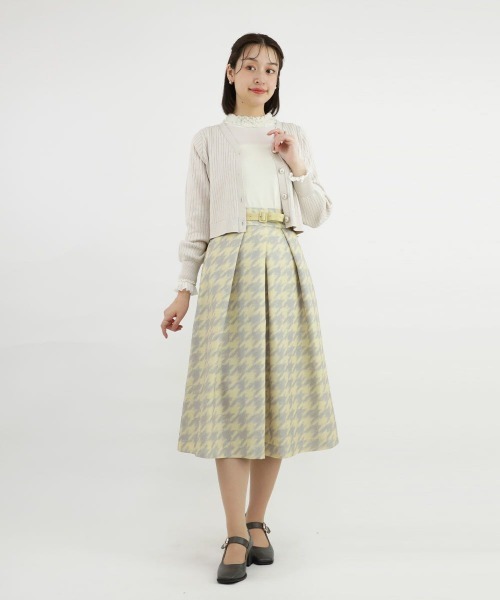 an another angelus（アンアナザーアンジェラス）の「アートローズプリント釦リブニットカーディガン/ananotherangelus（カーディガン/ボレロ・レディース・ブルーグリーン/アイボリー/パープル・FREE）」の7枚目の写真