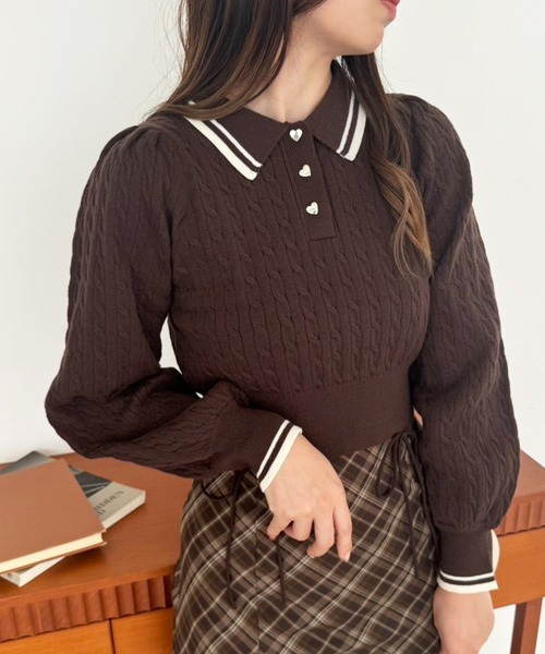one after another NICE CLAUP(ワンアフターアナザーナイスクラップ)の「【ZOZOTOWN限定商品】ハートボタンケーブルニット(ニット/セーター・レディース・アイボリー/ブラック/ブラウン/ラベンダー・FREE)」の3枚目の写真