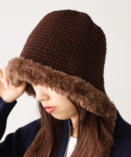 ROOPTOKYO(ループトウキョウ)の「ひも付き ニット ファーバケットハット バラクラバ(ハット・レディース・アイボリー/ブラック/ブラウン・FREE)」の10枚目の写真