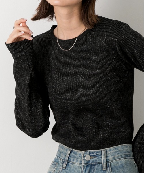 ad thie(アドティエ)の「クルーネック ラメニットプルオーバー(ニット/セーター・レディース・ブラック/グレー/レッド/ブラウン/アイボリー/ピンク・FREE)」の3枚目の写真