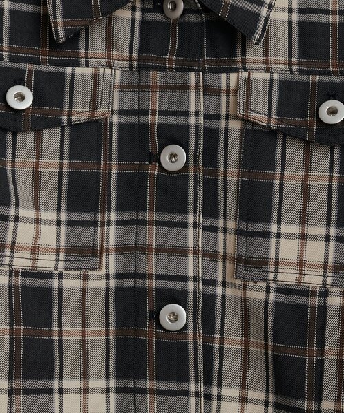 natural couture（ナチュラルクチュール）の「デニム風ショート丈ブルゾン（ブルゾン・レディース・ブラウン/その他1/インディゴブルー/ブラック・FREE）」の10枚目の写真