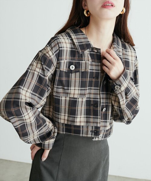 natural couture（ナチュラルクチュール）の「デニム風ショート丈ブルゾン（ブルゾン・レディース・ブラウン/その他1/インディゴブルー/ブラック・FREE）」の4枚目の写真