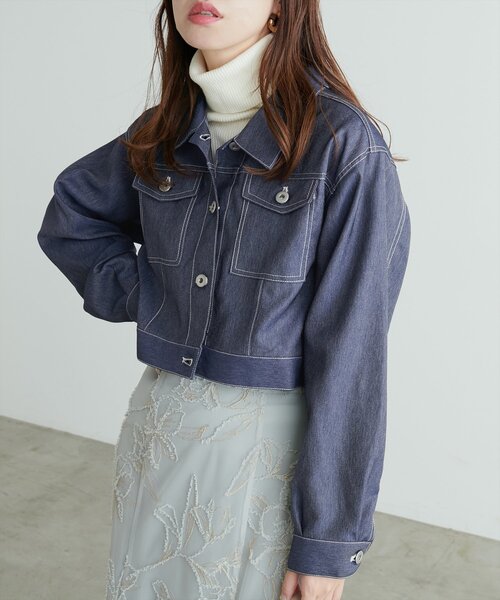 natural couture（ナチュラルクチュール）の「デニム風ショート丈ブルゾン（ブルゾン・レディース・ブラウン/その他1/インディゴブルー/ブラック・FREE）」の3枚目の写真