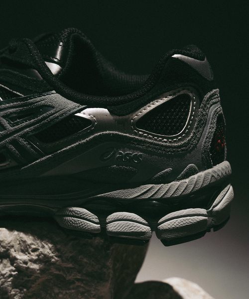 ASICS(アシックス)の「【販路限定モデル】ASICS GEL-NYC 1203A383.003(スニーカー・メンズ・チャコールグレー・25cm/25.5cm/26cm/26.5cm/27cm/27.5cm/28cm/28.5cm/29cm)」の10枚目の写真