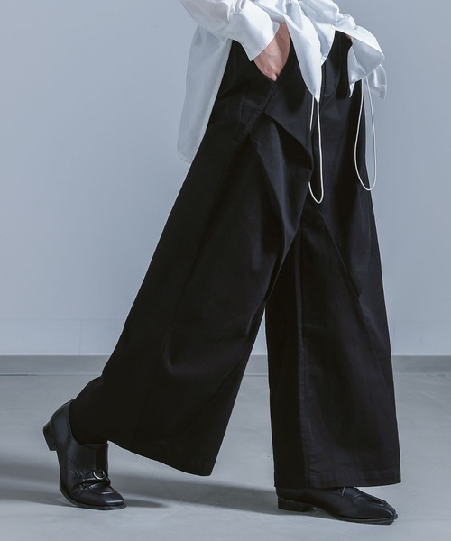 『タックデザインワイドパンツ』（その他パンツ）｜kOhAKU（コハク） 6,943円