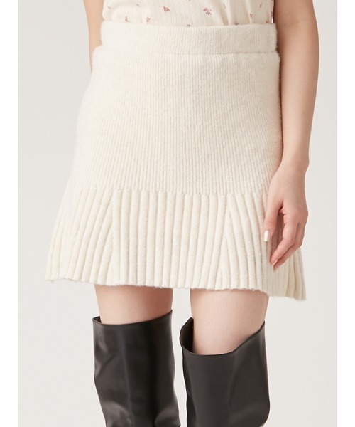 LILY BROWN（リリーブラウン）の「オフショルダーラメニットセットアップ（ワンピース・レディース・ピンク系その他/オフホワイト/ブルー・FREE）」の11枚目の写真