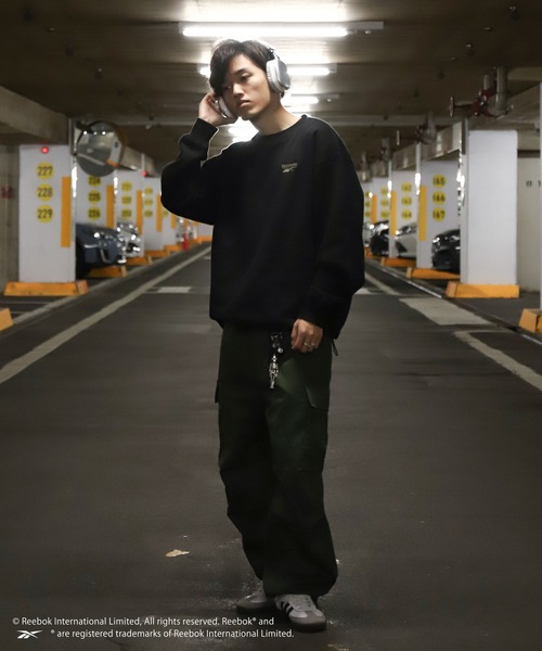 Reebok（リーボック）の「【REEBOK】 ワンポイント ロゴ 刺繍 シームポケット ドローコード 裏起毛 長袖 スウェット クルー トレーナー 【セットアップ可能】（スウェット・レディース・ネイビー/オートミール/ブラック・MEDIUM/LARGE）」の11枚目の写真