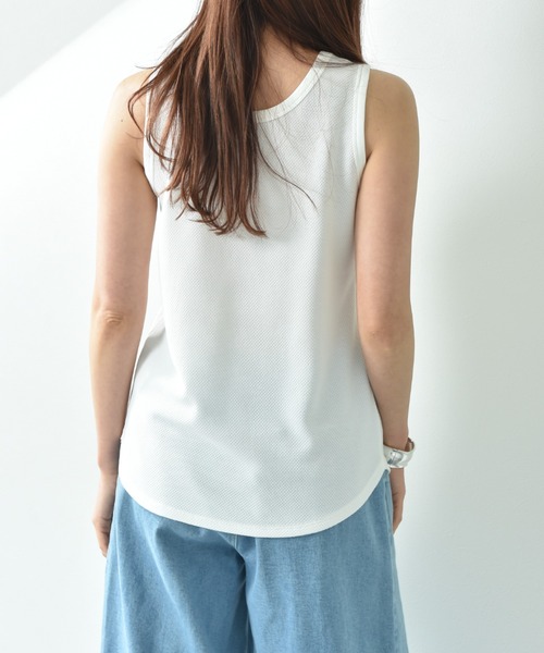 INTERPLANET（インタープラネット）の「ラッセル編ヘンリーネック２ＷＡＹタンク（タンクトップ・レディース・オフホワイト/グレイッシュベージュ/ブラック・FREE）」の14枚目の写真