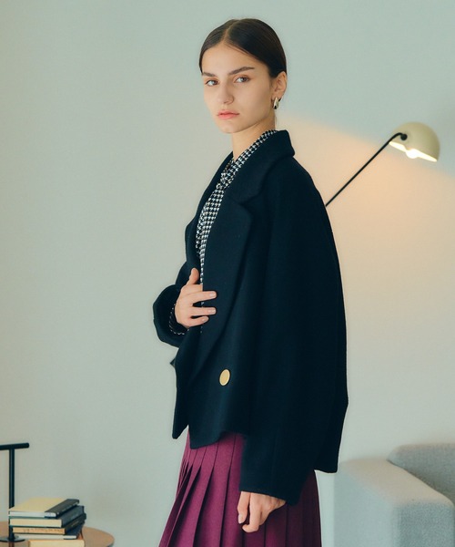 YECCA VECCA（イェッカヴェッカ）の「ビッグカラーウールショートコート（その他アウター・レディース・ライトベージュ/ブラック・FREE）」の6枚目の写真