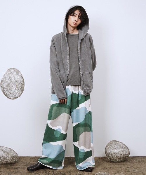 Dulcamara（ドゥルカマラ）の「ピグメントSWホックパーカー（パーカー・メンズ・ブラック/ベージュ/グリーン・0/1）」の9枚目の写真