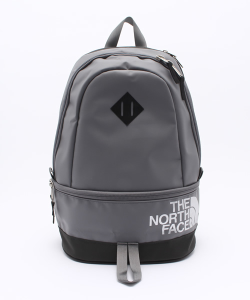 THE NORTH FACE（ザノースフェイス）の「ザ・ノース・フェイス　デイパック　/　ベースキャンプデイパック（バックパック/リュック・メンズ・ブラック/グレー/レッド/その他/ブルー系その他/グリーン系カモフラージュ/ブルー系その他2/ブラック×ゴールド/オフホワイト/カモフラージュ/ホワイト×ブラック/ブラック×ブラック・ONE SIZE）」の6枚目の写真