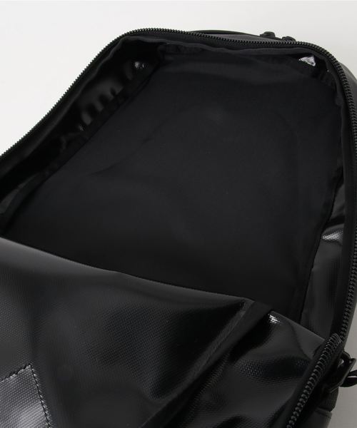 THE NORTH FACE（ザノースフェイス）の「ザ・ノース・フェイス　デイパック　/　ベースキャンプデイパック（バックパック/リュック・メンズ・ブラック/グレー/レッド/その他/ブルー系その他/グリーン系カモフラージュ/ブルー系その他2/ブラック×ゴールド/オフホワイト/カモフラージュ/ホワイト×ブラック/ブラック×ブラック・ONE SIZE）」の16枚目の写真