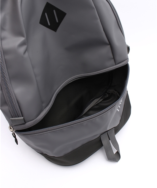 THE NORTH FACE（ザノースフェイス）の「ザ・ノース・フェイス　デイパック　/　ベースキャンプデイパック（バックパック/リュック・メンズ・ブラック/グレー/レッド/その他/ブルー系その他/グリーン系カモフラージュ/ブルー系その他2/ブラック×ゴールド/オフホワイト/カモフラージュ/ホワイト×ブラック/ブラック×ブラック・ONE SIZE）」の18枚目の写真