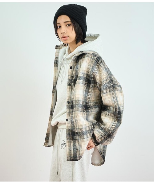 ANAP（アナップ）の「裏ボアチェックシャツ（シャツ/ブラウス・レディース・ベージュ/ブラック・FREE）」の10枚目の写真