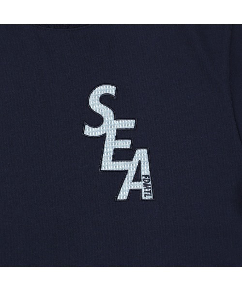 WIND AND SEA（ウィンダンシー）の「FDMTL x WDS PATCH TEE（Tシャツ/カットソー・メンズ・ホワイト/ネイビー・MEDIUM/LARGE/X-LARGE）」の7枚目の写真